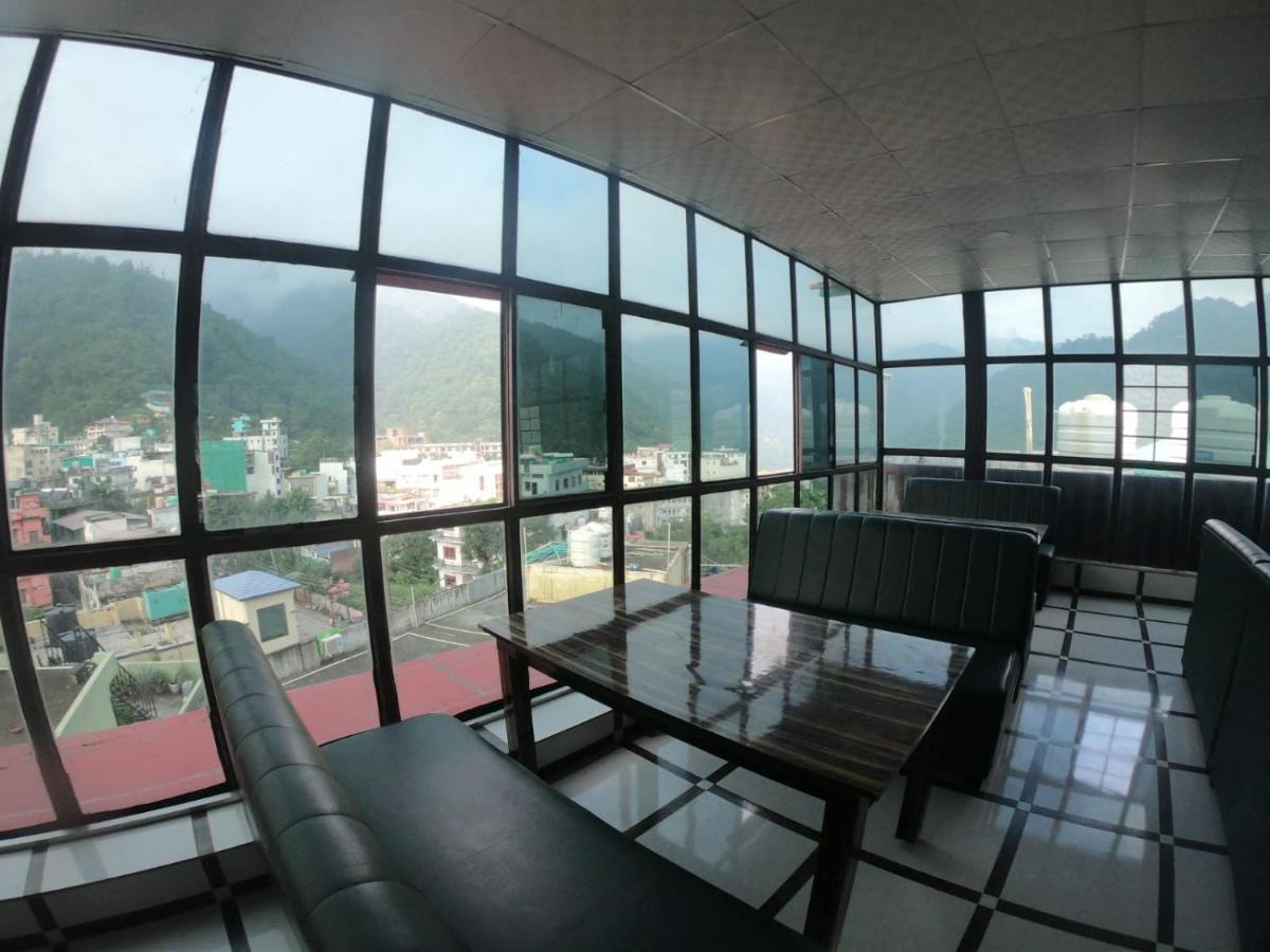 Хостел The Mountain View Рішикеш Екстер'єр фото